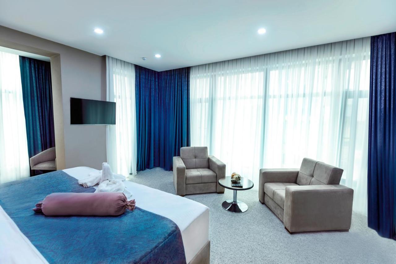 Parallel Hotel Baku Extérieur photo